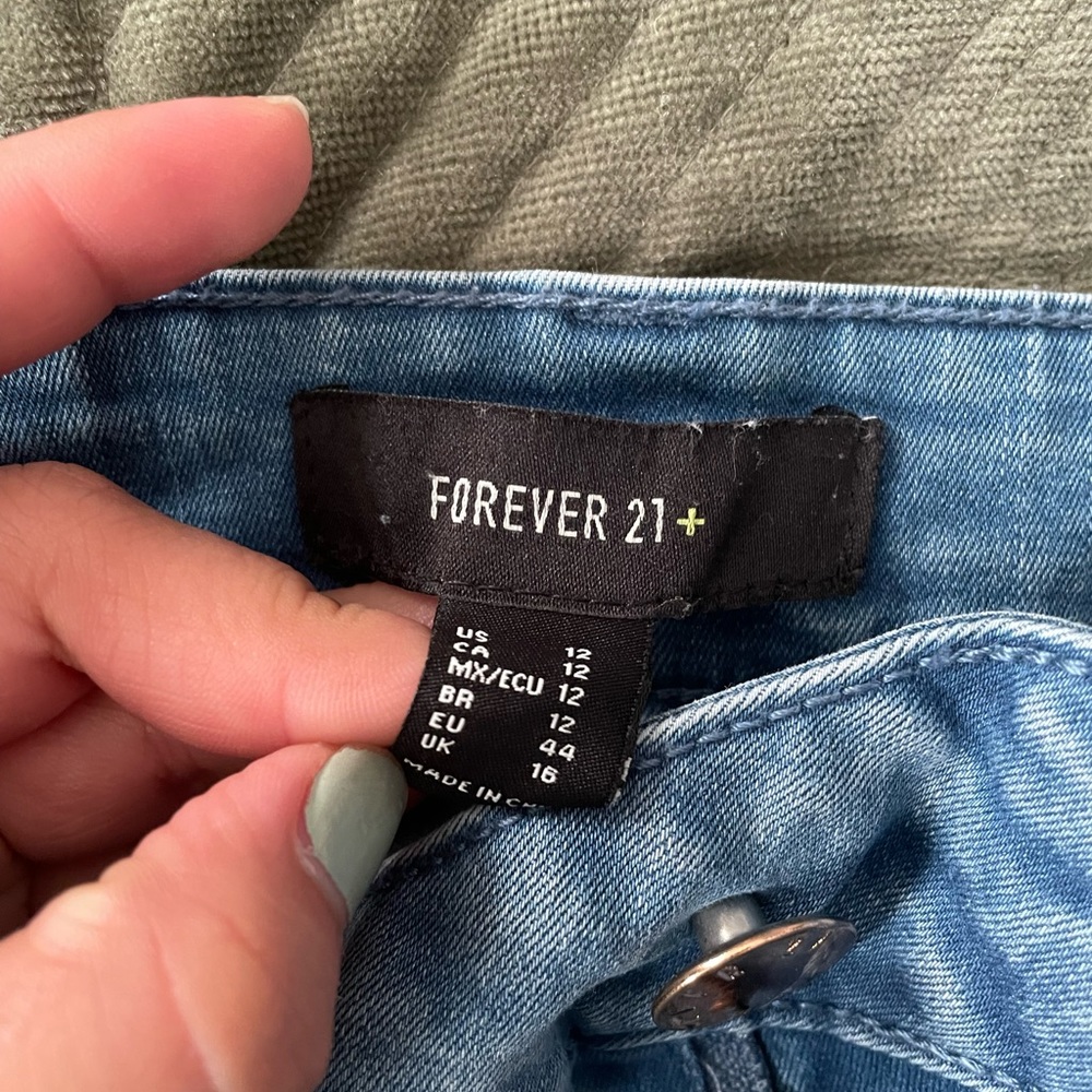 Jeans - Picture 2 of 2